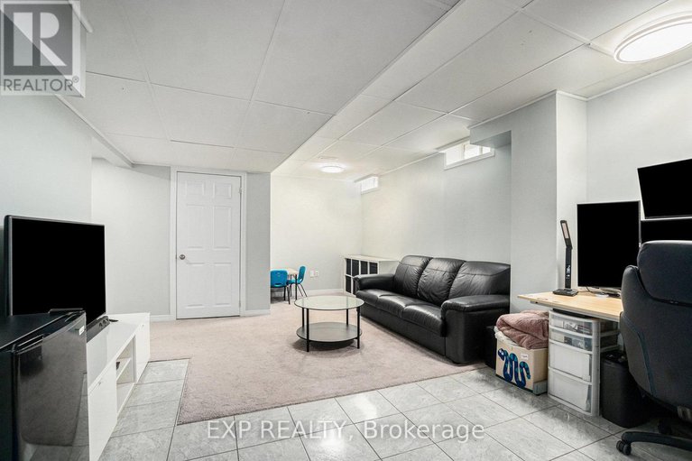 28760670/502-rosehill-avenue/stittsville-north/ottawa/ontario/K2S0E4_18