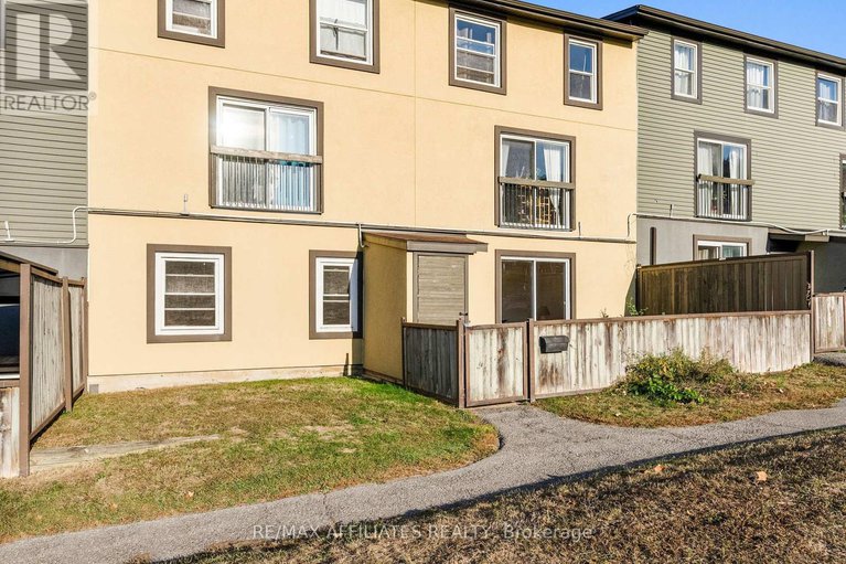 28969114/49-1250-mcwatters-road/queensway-terrace-southridgeview/ottawa/ontario/K2C3P5_1
