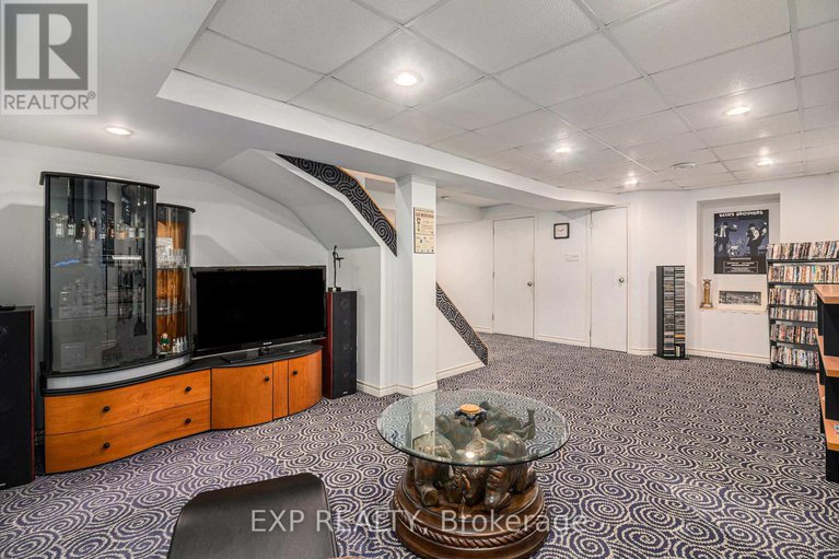 29088431/7-forestglade-crescent/hunt-club-park/ottawa/ontario/K1G5X3_29