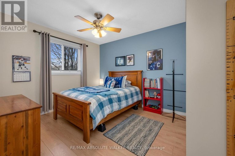 29677661/671-mathieu-way/fallingbrookpineridge/ottawa/ontario/K4A2R6_21