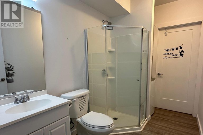 28968738/a-b-247-granville-street/vanier/ottawa/ontario/K1L6Z3_26