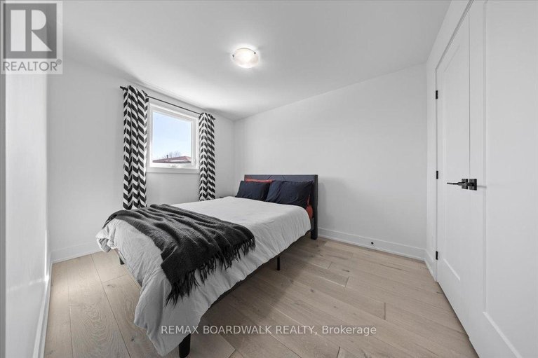 29598095/1535-kamouraska-circle/chateauneuf/ottawa/ontario/K1C3J1_27