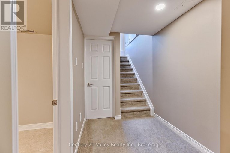 29363562/5421-carp-road/fitzroy-ward-south-east/ottawa/ontario/K0A2H0_46