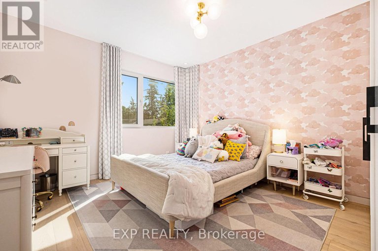 28990243/608-byron-avenue/mckellarhighland/ottawa/ontario/K2A0E5_29