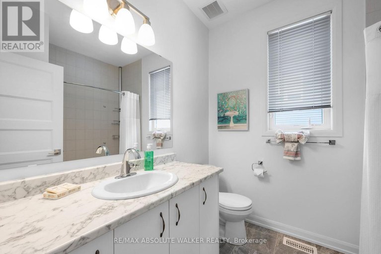 29450654/1013-diamond-street/clarencerockland-twp/clarence-rockland/ontario/K4K0H7_20