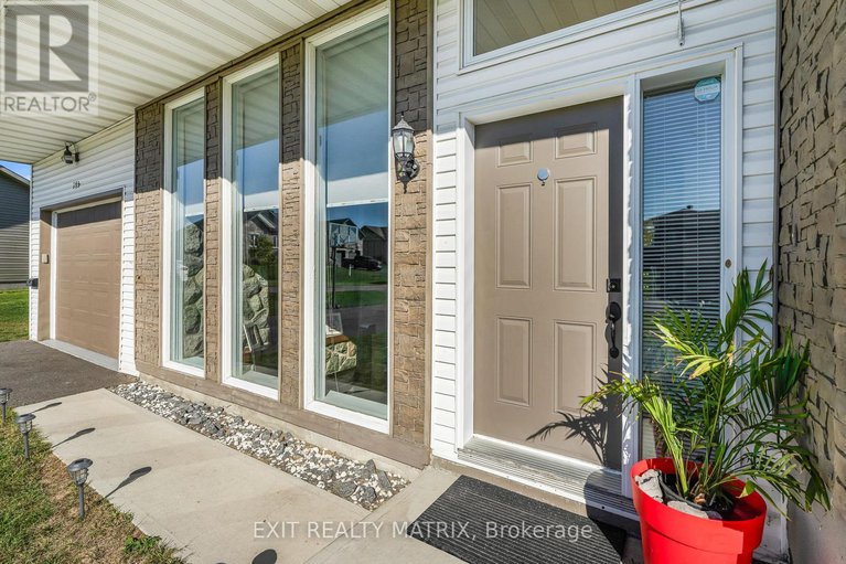 28901438/175-roxanne-street/clarencerockland-twp/clarence-rockland/ontario/K0A1N0_3