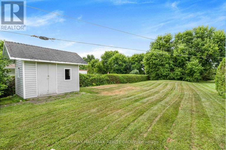 29232998/3900-champlain-road/clarencerockland-twp/clarence-rockland/ontario/K0A1E0_22