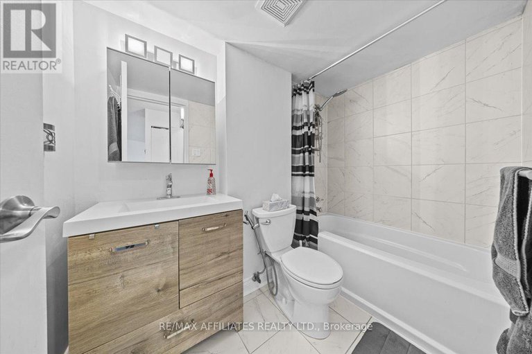 28525665/613-80-sandcastle-drive/leslie-park/ottawa/ontario/K2H9E7_28