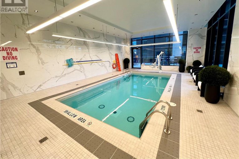 29183756/180-george-street-unit-ph208/ottawa/ontario/K1N0G8_39