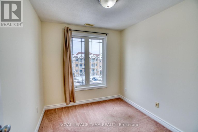 29240132/7-176-paseo-private/centrepointe/ottawa/ontario/K2G4N7_17