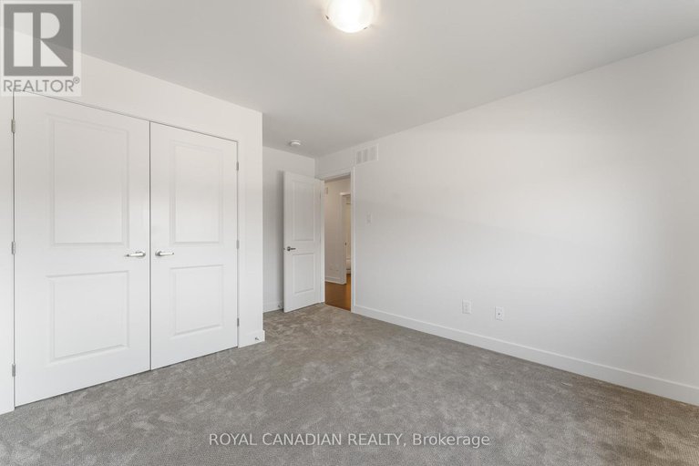 27728416/92-big-dipper-street/ottawa/ontario/K4M0L9_29