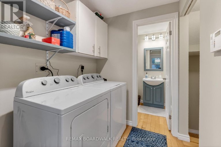 29607397/7925-jeanne-darc-boulevard-n/orleans-wood/ottawa/ontario/K1C2C7_14