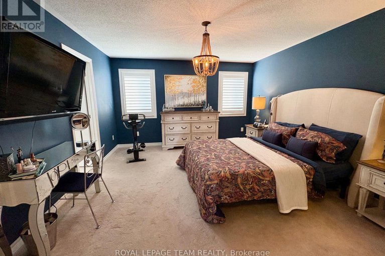 29339123/979-shimmerton-circle/emerald-meadowstrailwest/ottawa/ontario/K2M0L4_22