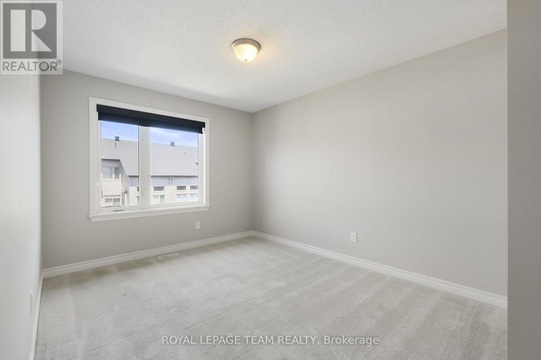 28884791/273-shinleaf-crescent/mer-bleuebradley-estatesanderson-park/ottawa/ontario/K1W0J2_39