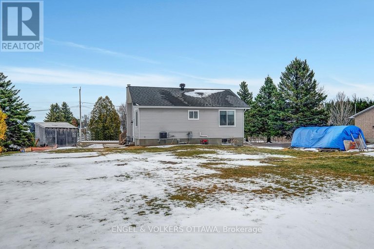 29523310/3822-indian-creek-road/clarencerockland-twp/clarence-rockland/ontario/K0A2A0_38