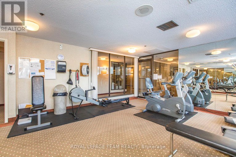 29414211/1803-1480-riverside-drive/riverview-park/ottawa/ontario/K1G5H2_31