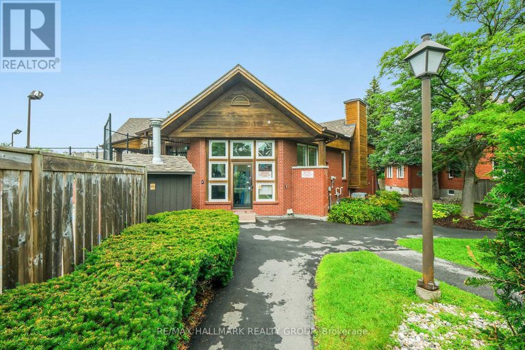 28918370/108-1760-cabaret-lane/fallingbrookpineridge/ottawa/ontario/K4A2H1_30