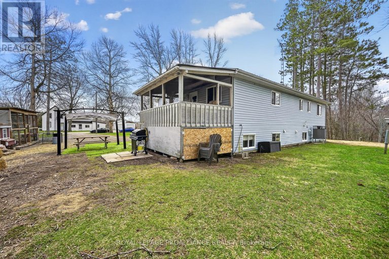 29645403/8100-amelia-street/augusta-twp/augusta/ontario/K0G1R0_35