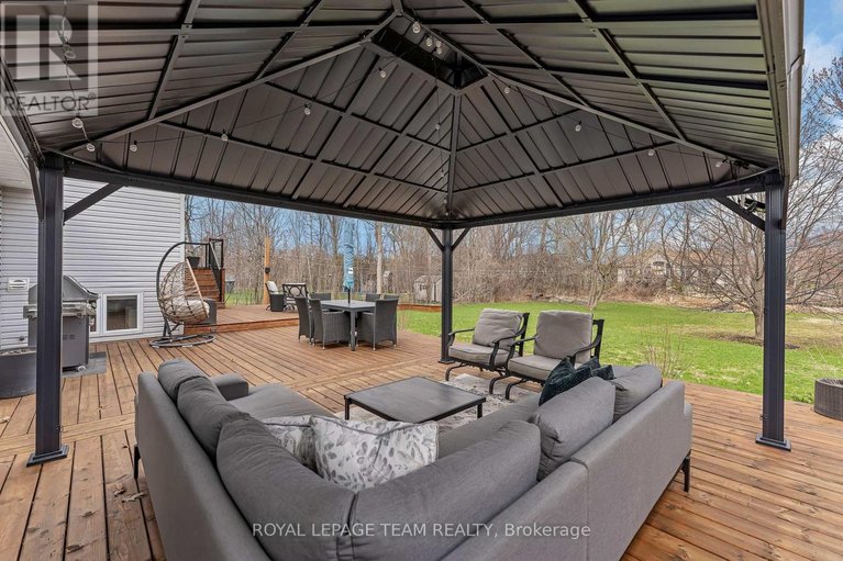 29645410/1517-back-place-avenue/greely/ottawa/ontario/K4P1R3_32