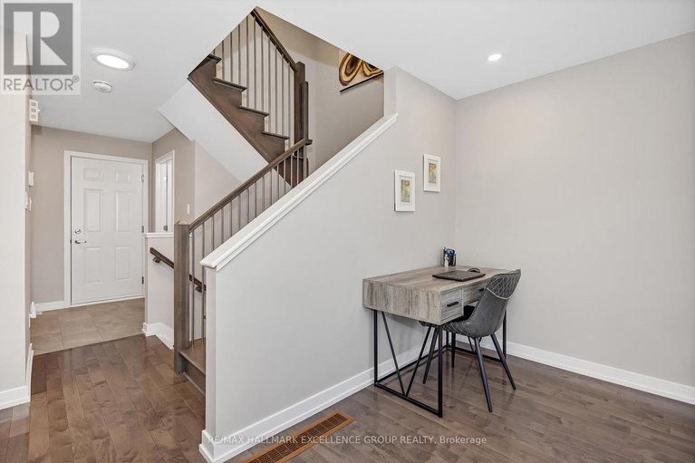 29029372/254-dion-avenue/town-of-rockland/clarence-rockland/ontario/K4K0M2_16