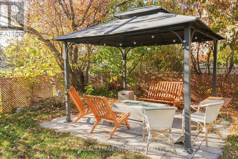 29052412/1080-des-ormes-place/convent-glen-north/ottawa/ontario/K1C5L7_26