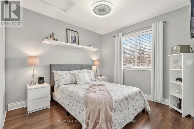 29566256/1464-bonneville-crescent/orleanssunridge/ottawa/ontario/K1C7N2_25