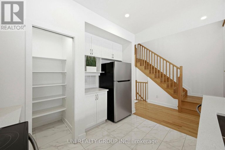 29428717/828-chipping-circle/riverside-southgloucester-glen/ottawa/ontario/K4M0E7_10