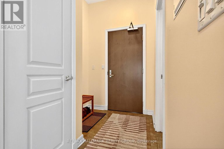 29108438/1206-200-besserer-street/sandy-hill/ottawa/ontario/K1N0A7_4