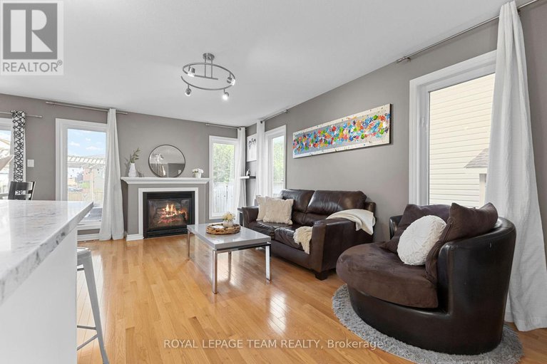 28633299/1879-arrowgrass-way/notting-hillsummerside/ottawa/ontario/K4A0C9_17