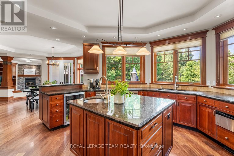 28532600/33-marchbrook-circle/rural-kanata-central/ottawa/ontario/K2W1A1_9
