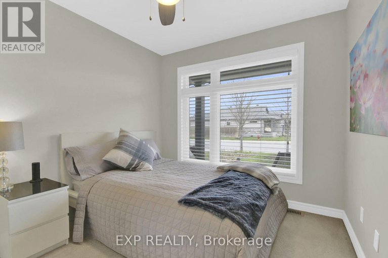29685319/374-honeyborne-street/mississippi-mills-ramsay-twp/mississippi-mills/ontario/K0A1A0_25