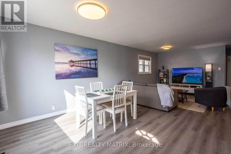 29601453/474-queen-street/winchester/north-dundas/ontario/K0C2K0_5