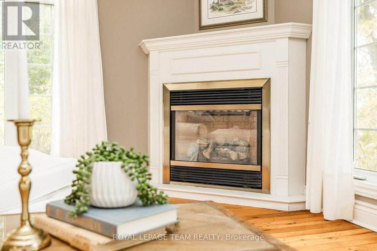 29098667/3651-burritts-rapids-road/north-grenville-twp-kemptville-south/north-grenville/ontario/K0G1N0_16