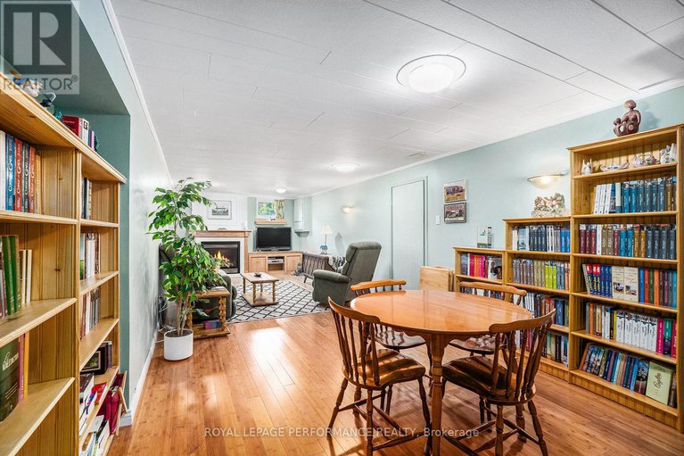 28733726/383-maria-goretti-circle/vanier/ottawa/ontario/K1L6S3_23