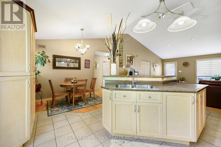 29196269/8121-main-street/augusta-twp/augusta/ontario/K0G1R0_14