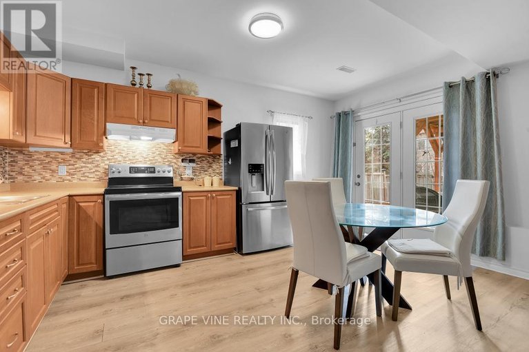 29590569/517-overland-drive/stittsville-north/ottawa/ontario/K2S0C2_26