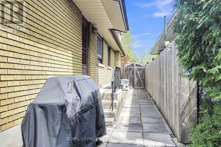 28310189/970-parkhurst-boulevard/mckellar-heightsglabar-park/ottawa/ontario/K2A3M9_32