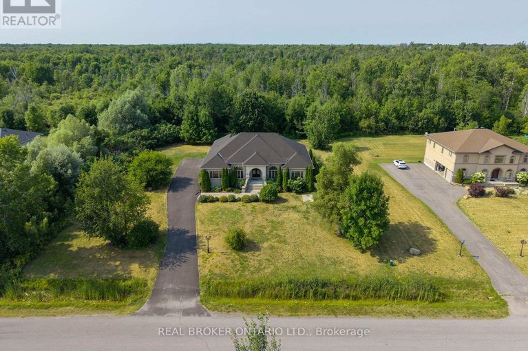 28883493/525-tullamore-street/riverside-south/ottawa/ontario/K1X0A2_2