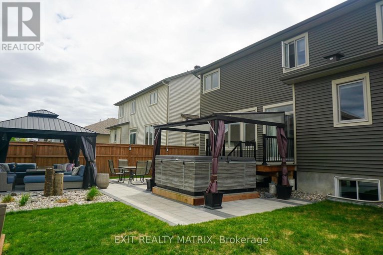 28575485/99-station-trail/village-of-russell/russell/ontario/K4R0A3_43