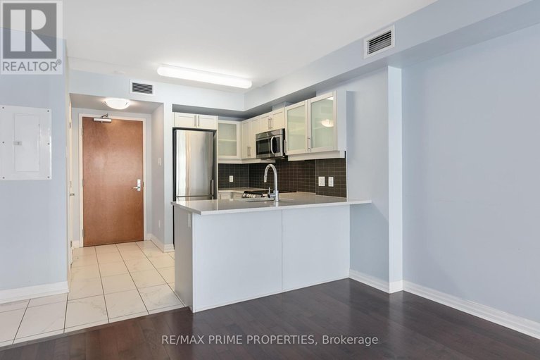 28873792/1306-195-besserer-street/sandy-hill/ottawa/ontario/K1N0B6_6