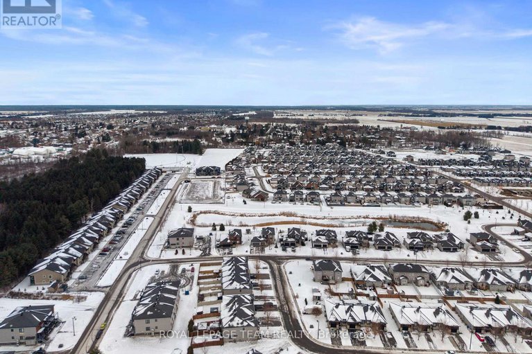 29172923/6-251-capri-avenue/embrun/russell/ontario/K0A1W0_32