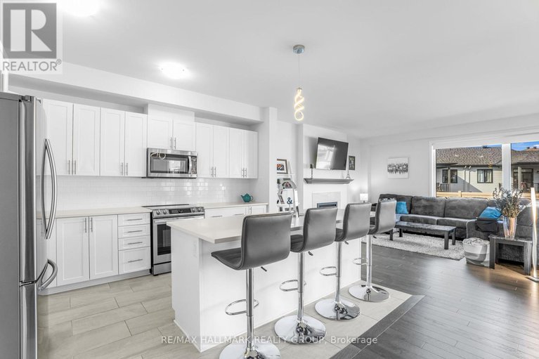 28435100/364-sterling-avenue/town-of-rockland/clarence-rockland/ontario/K4K0L4_10