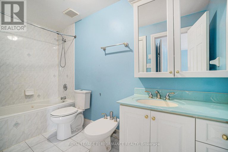 28638779/1702-ortona-avenue/carleton-heights/ottawa/ontario/K2C1W7_21