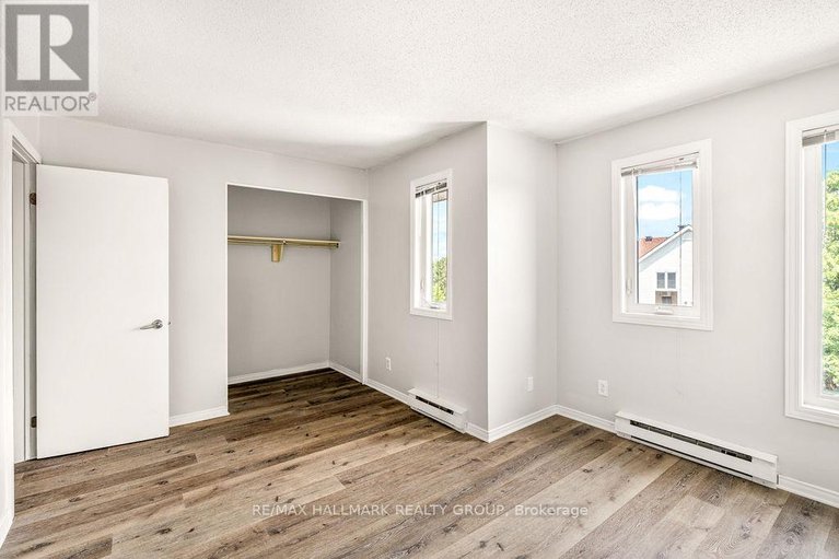 28556147/4-1-timberview-way/westcliffe-estates/ottawa/ontario/K2H9M7_39
