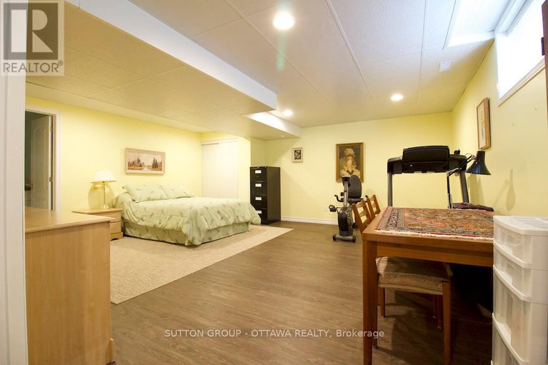 28889685/18-sirocco-crescent/stittsville-north/ottawa/ontario/K2S1Z7_26
