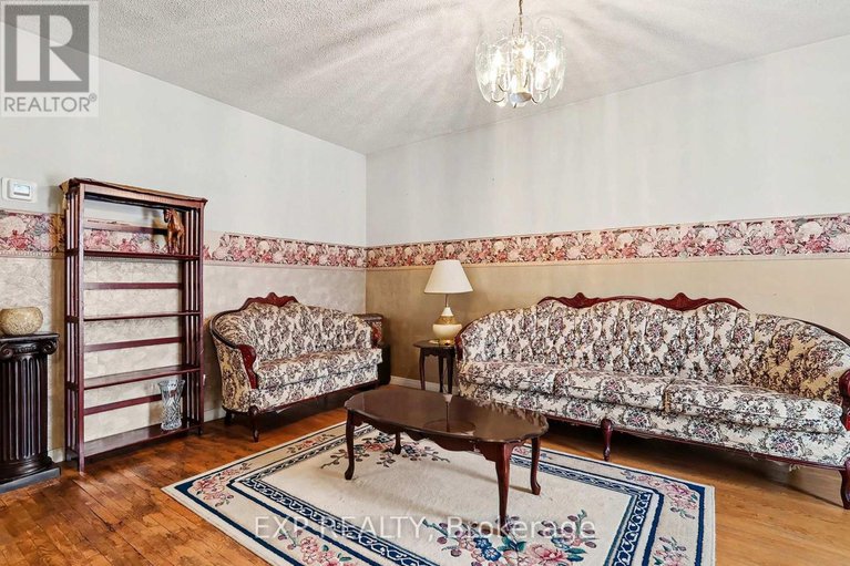 29242440/2211-st-laurent-boulevard/hawthorne-meadows/ottawa/ontario/K1G1B1_8