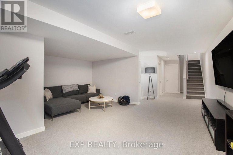 29526070/1022-lunar-glow-crescent/riverside-southgloucester-glen/ottawa/ontario/K4M0J9_22