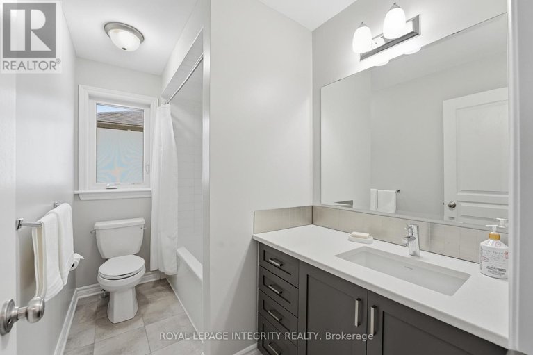 29623977/211-cooks-mill-crescent/riverside-south/ottawa/ontario/K1V2N1_29