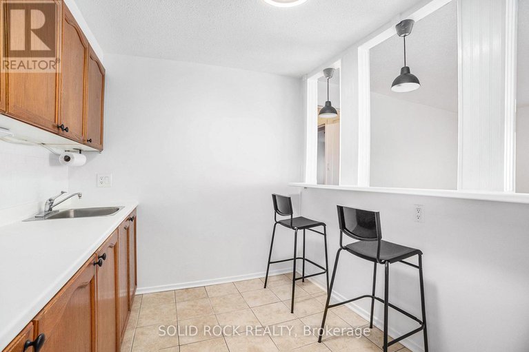 28278535/14-47-sumac-street/beacon-hill-south/ottawa/ontario/K1J7T7_8