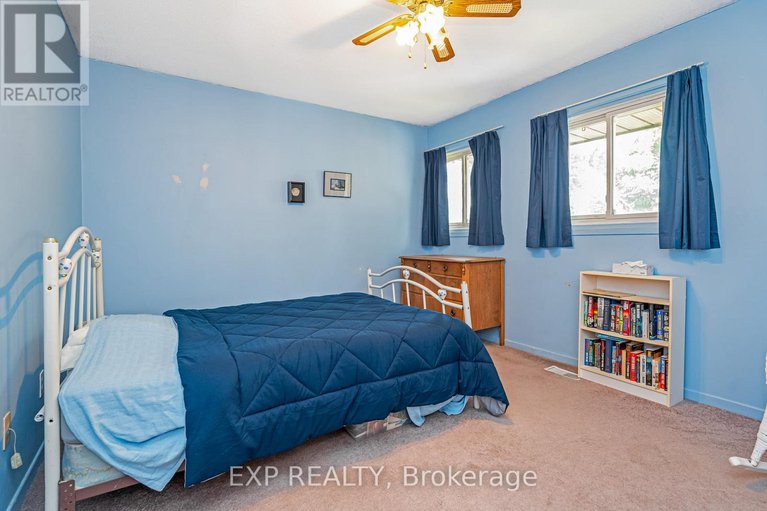 28703250/11-3111-quail-drive/sawmill-creektimbermill/ottawa/ontario/K1T1T9_11